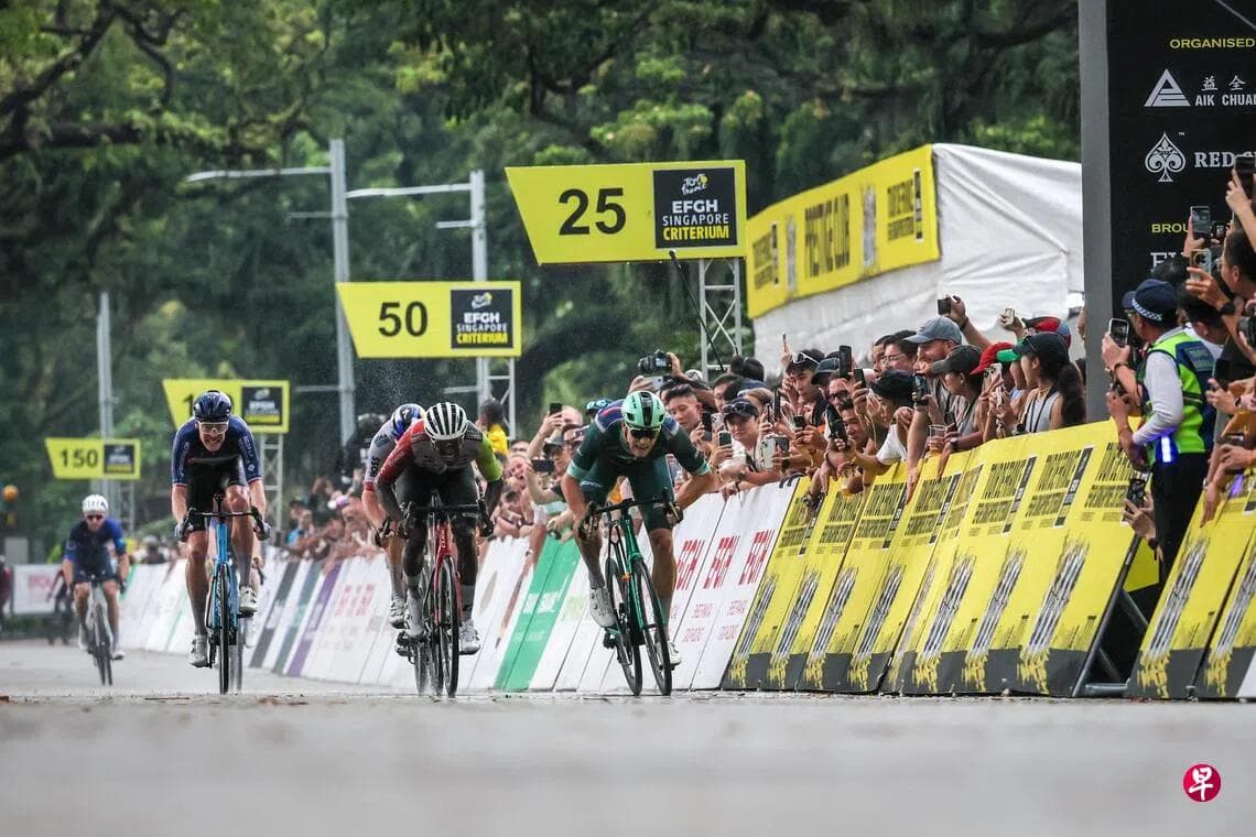 环法新加坡绕圈赛雨中开骑 意大利冲刺王首战即夺冠